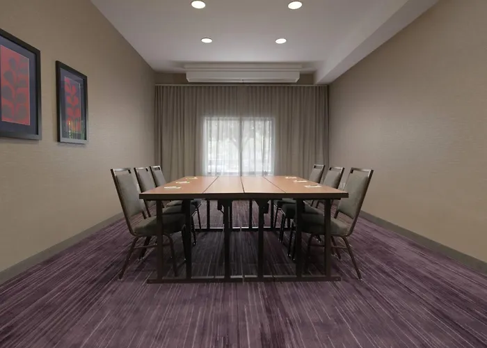 Courtyard By Marriott Houston Northwest