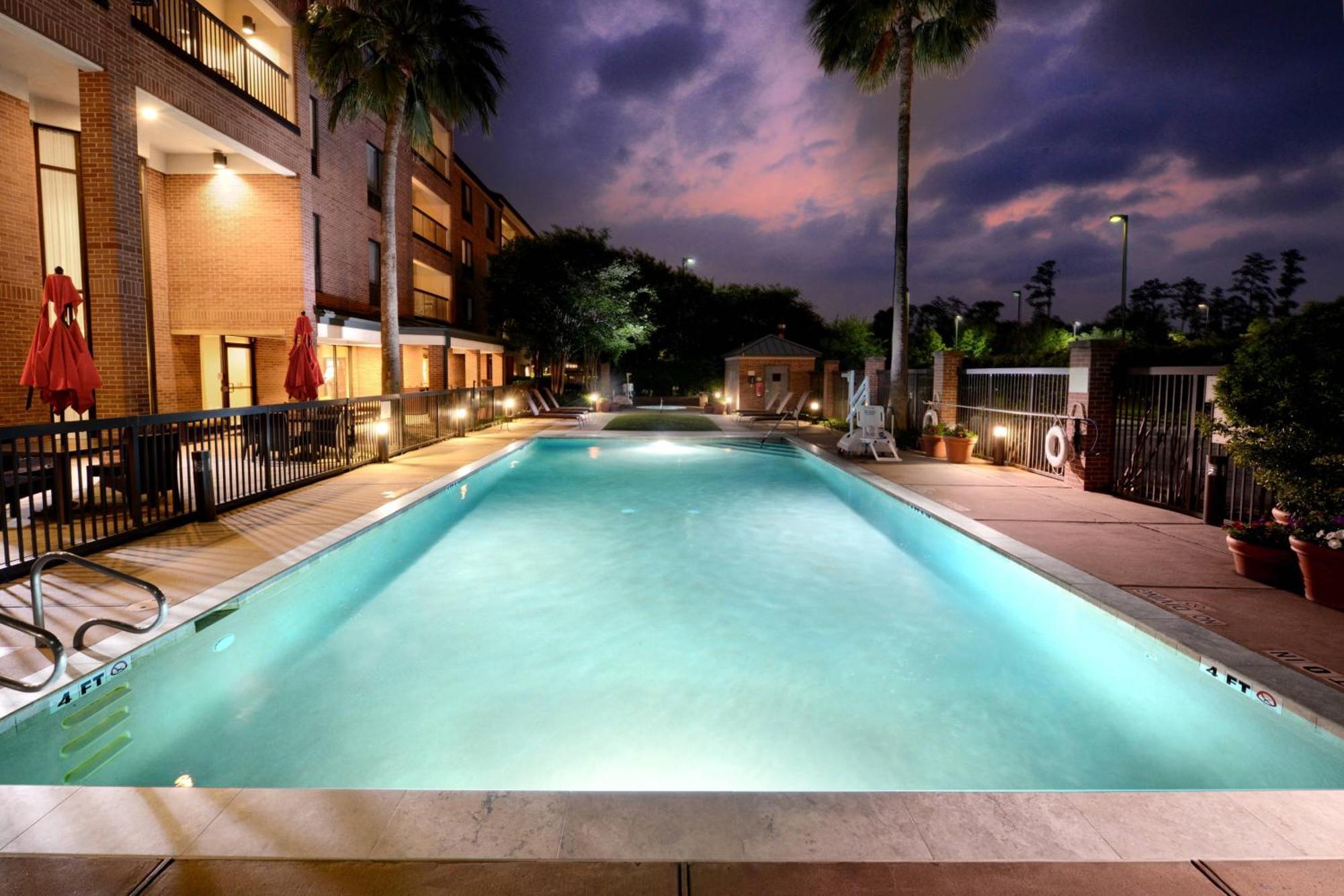 Hotel Courtyard By Marriott Northwest