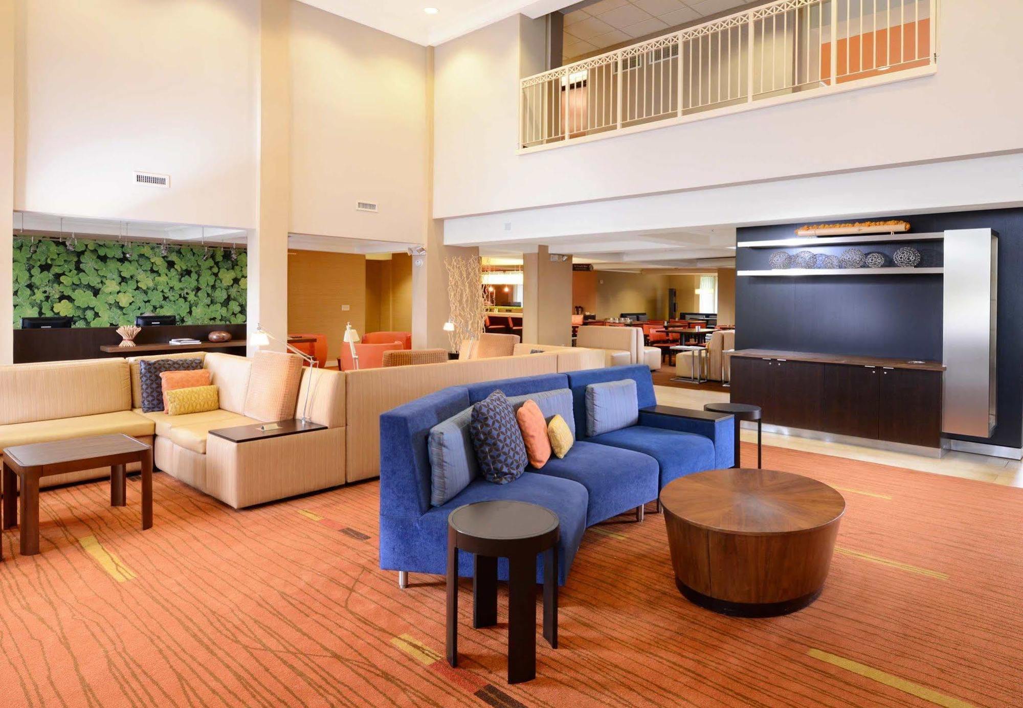 Courtyard By Marriott Northwest