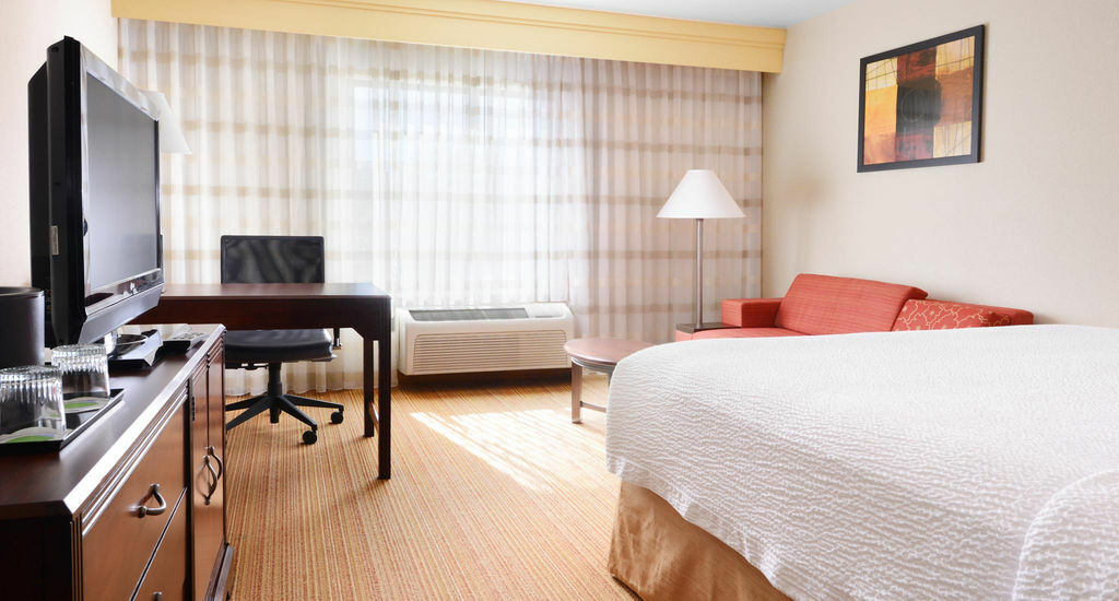 Courtyard By Marriott Northwest Houston