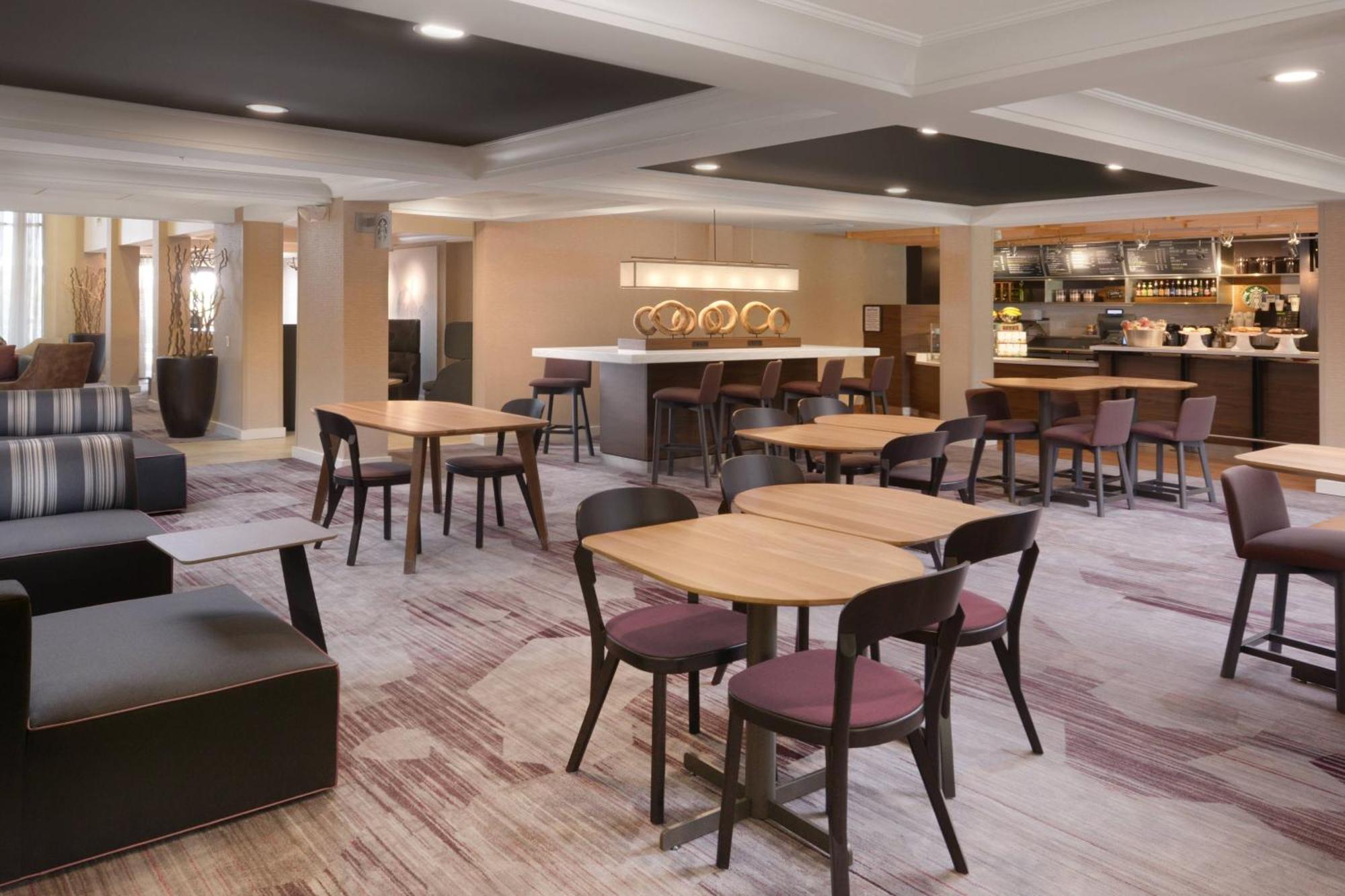 Courtyard By Marriott Northwest Hotel 3*